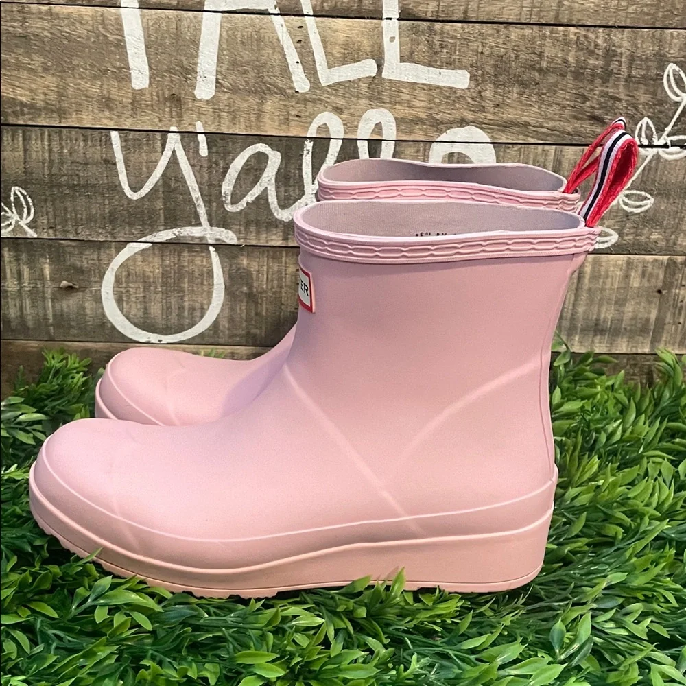 New Hunter Women’s Play Short Azalea Pink Rain Boots - Picture 3 of 9